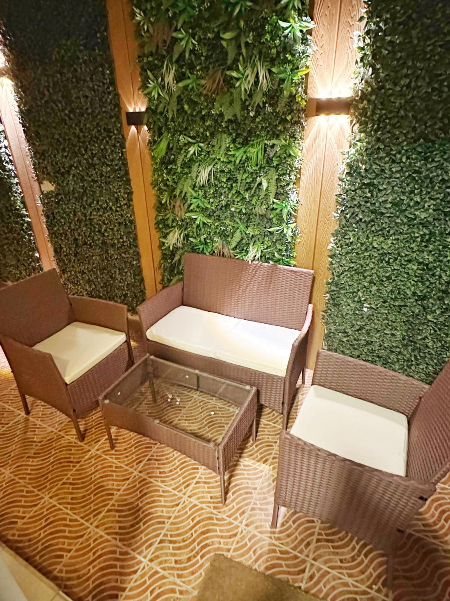 2 Bedroom 2bb Apartment *